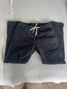 Vuori Optimist Pants size medium
